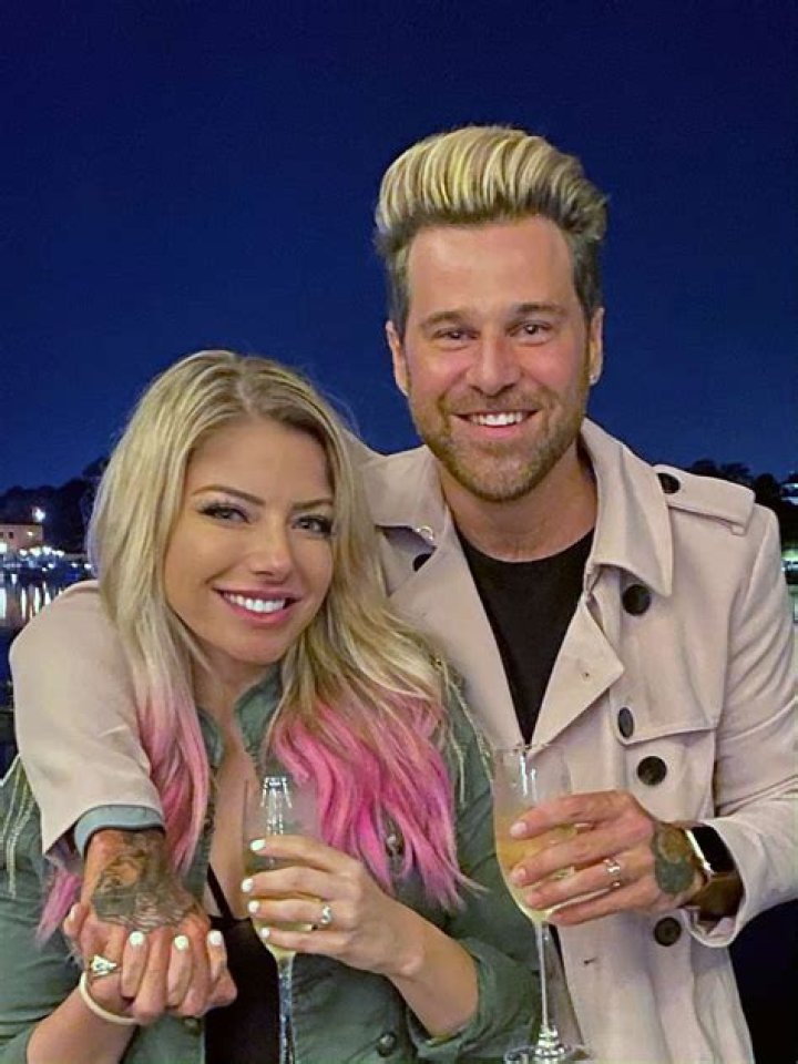 Alexa Bliss’s Boyfriend: Who is Alexa Bliss Dating?