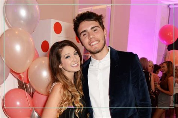 Alfie Deyes- Wiki, Age, Height, Net Worth, Girlfriend, Dating