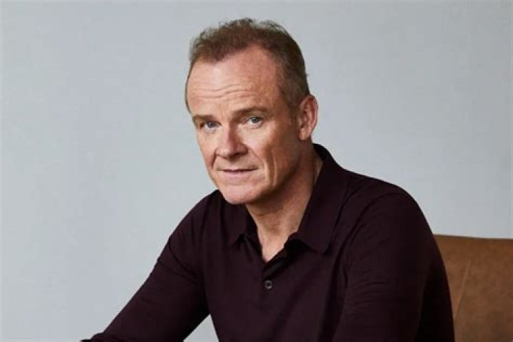 Alistair Petrie Bio, Age, Height, Wife, Net Worth, Movies and Tv Shows