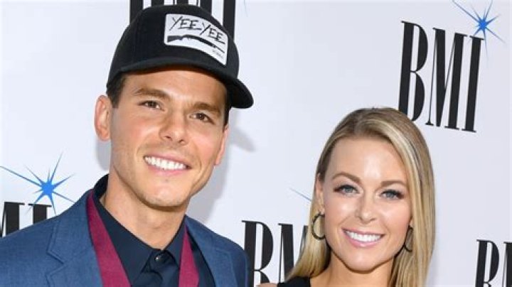 Amber Emily Bartlett’s Boyfriend: Who is Amber Emily Bartlett Dating?