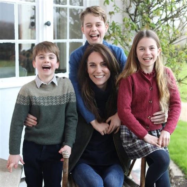 Amber Hobson: David Hobson Wife and Children, Family Facts & More