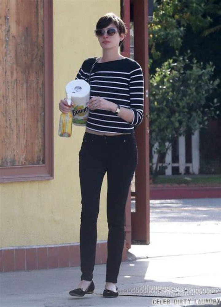 Anne Hathaway Anorexia Fears As Marriage Crisis Continues Anne Hathaway Anorexia Fears As Marriage Crisis Continues