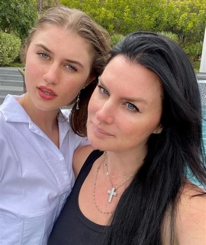 Ashachristinee- Age, Boyfriend, Height, Net Worth, Career, Nationality