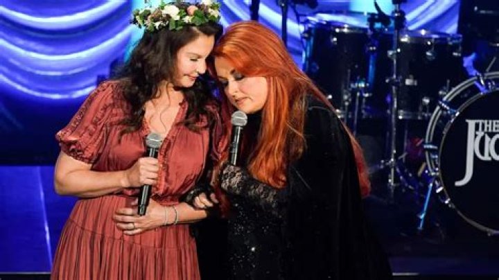 Ashley Judd Boycotted Wynonna Judd’s Third Wedding