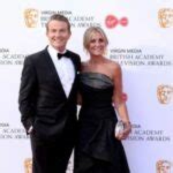 Bradley Walsh- Wiki, Biography, Age, Height, Net Worth, Wife