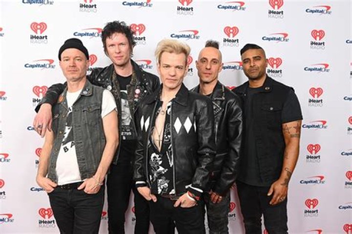 Canadian Rock Band Sum 41 Release New Single And Music Video For 'War'