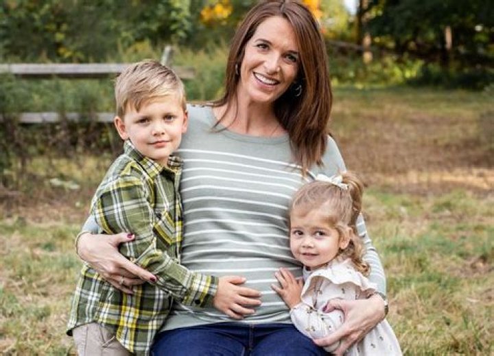 
Cara Banks Pregnant News: Is She Expecting A Child? Kids And Husband Information	