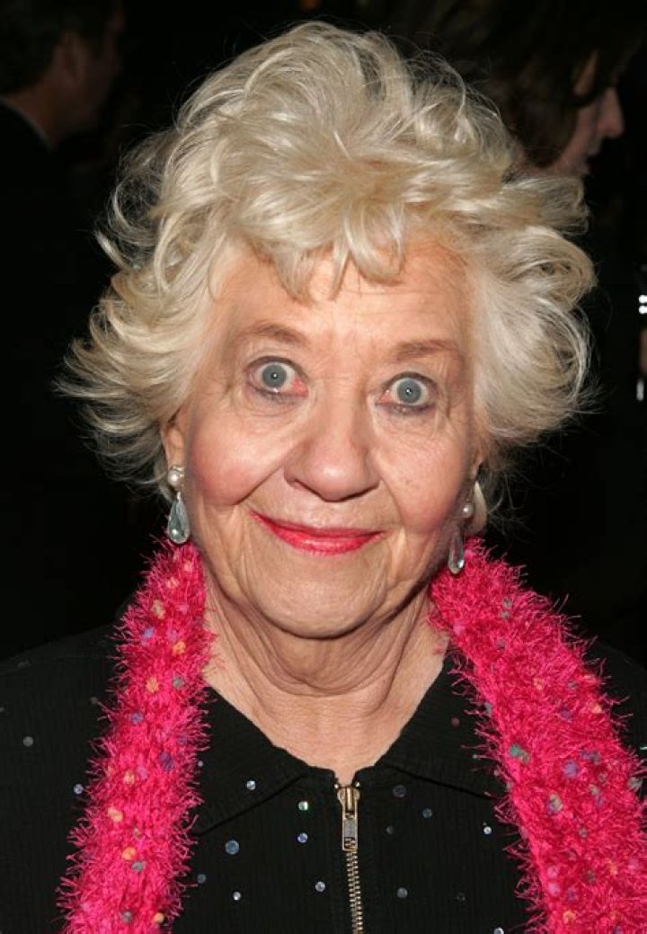 Charlotte Rae Net Worth, Age, Height, Bio, Birthday, Wiki!