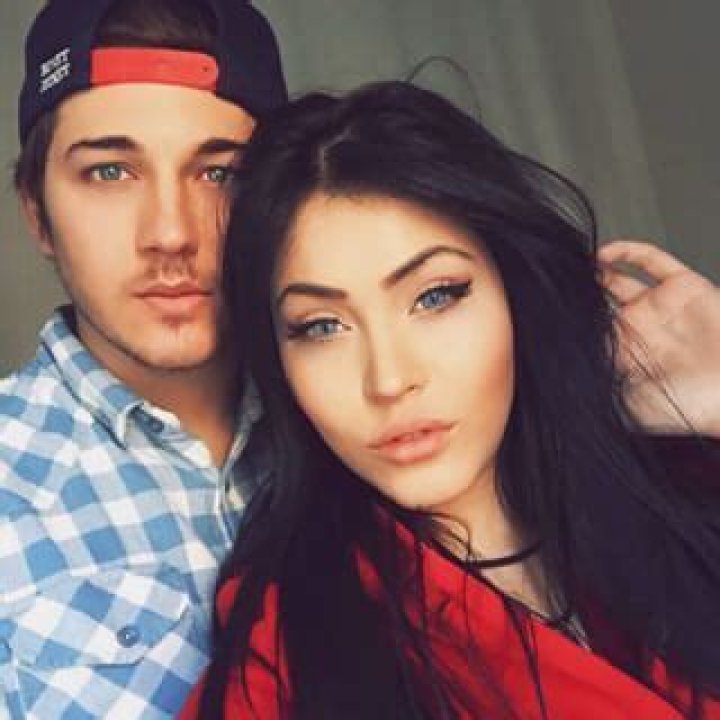 Claudia Alende’s Husband: Who is Claudia Alende Dating?