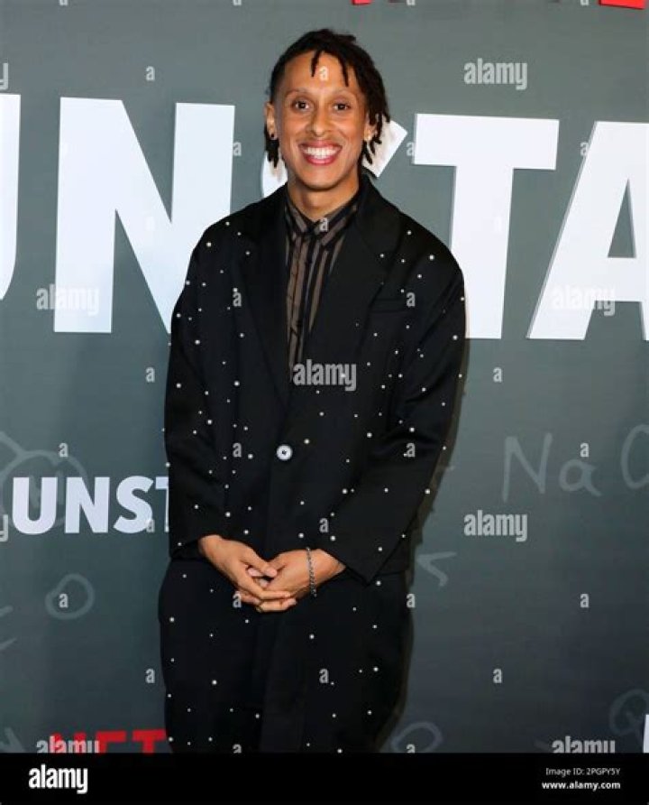Deion Branch Net Worth 2024, Age, Height, Bio, Birthday, Wiki!