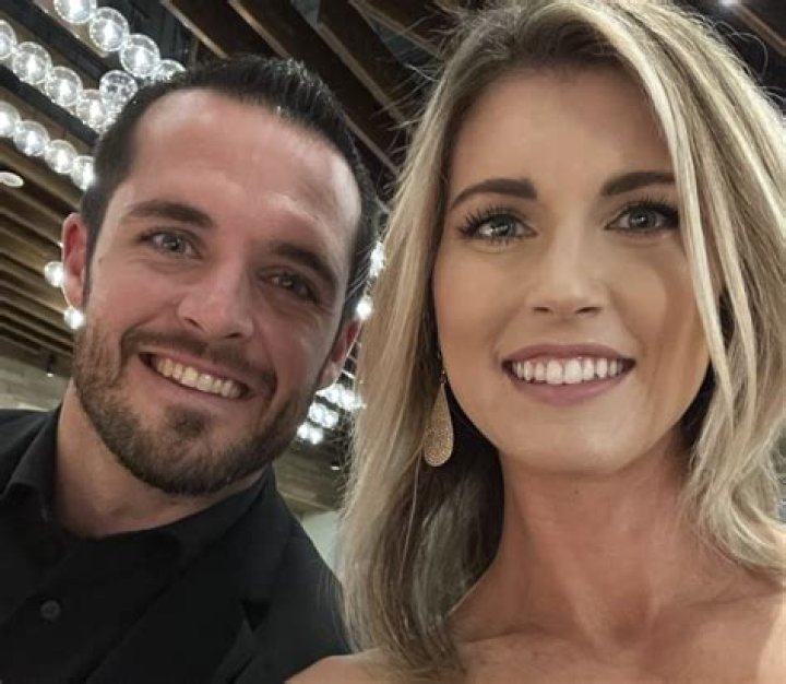 Derek Carr’s Girlfriend: Who is Derek Carr Dating?