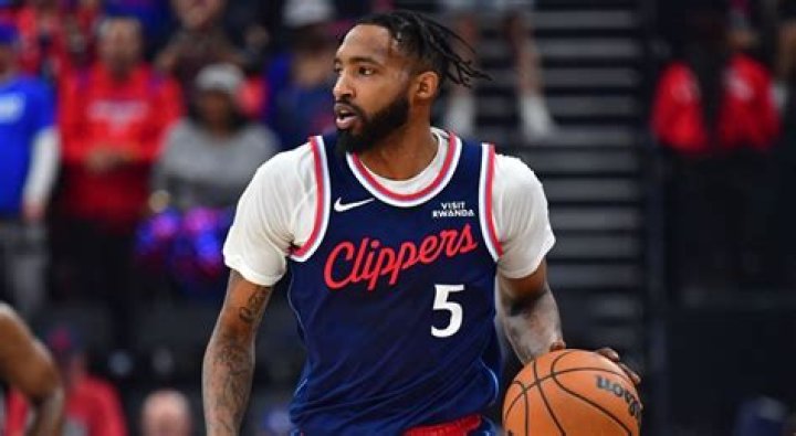 Derrick Jones Jr. - Net Worth, Age, Height, Birthday, Bio, Wiki!