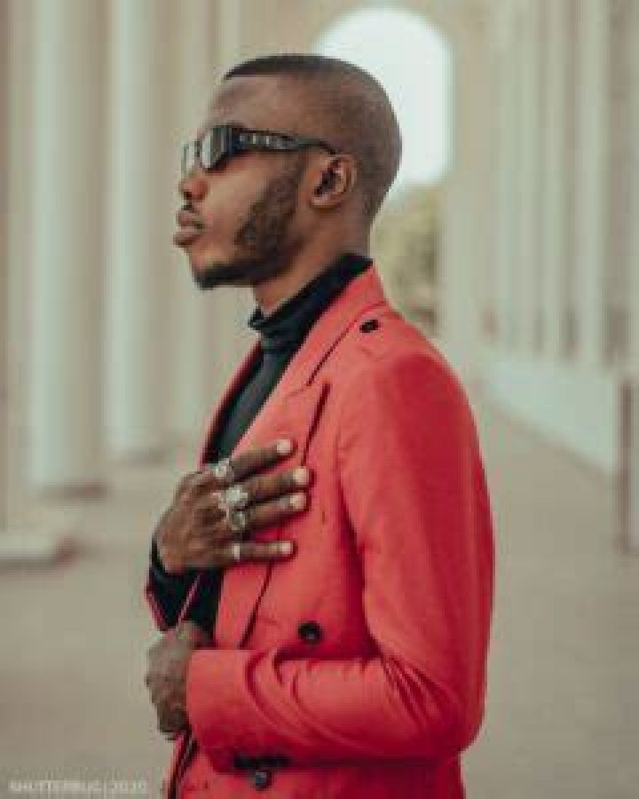 DJ Zeeez Biography: Age, Net Worth, Songs, Meme, Wikipedia, Girlfriend, Photos, Instagram