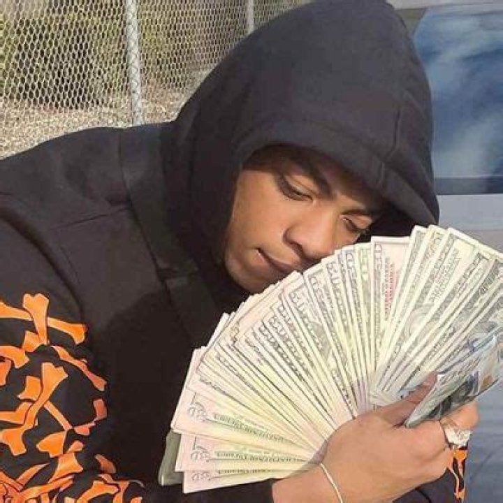 
Dougie B- Real Name, Age, Height, Wiki, Net Worth, Girlfriend	