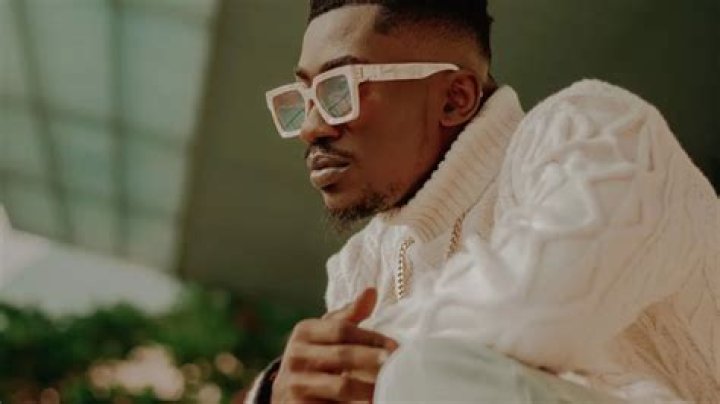 Dr Barz Biography: Songs, Age, Net Worth, Record Label, Pictures