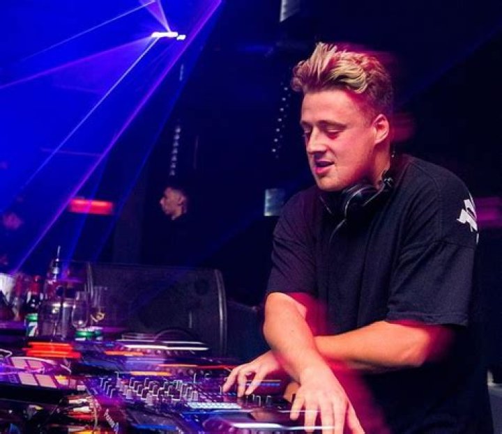 EXCLUSIVE: Harrison Chats About New Single