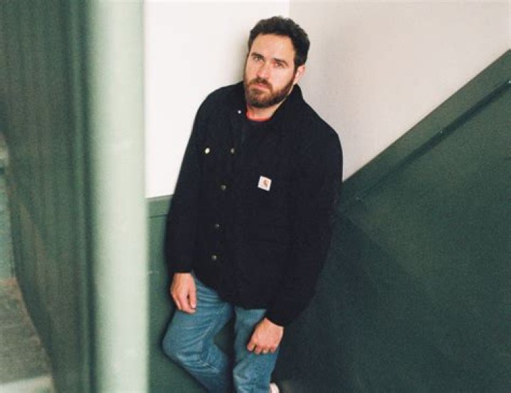 Exclusive Premiere: Stephen Babcock explores life and love in his sophomore indie-pop-folk album 