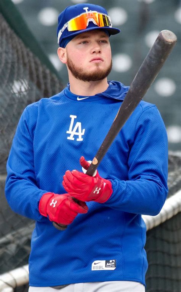 Fame | Alex Verdugo net worth and salary income estimation Jan, 2024