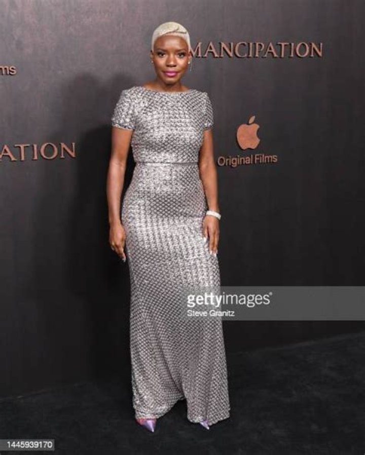 Fame | Alexis Louder net worth and salary income estimation Apr, 2024