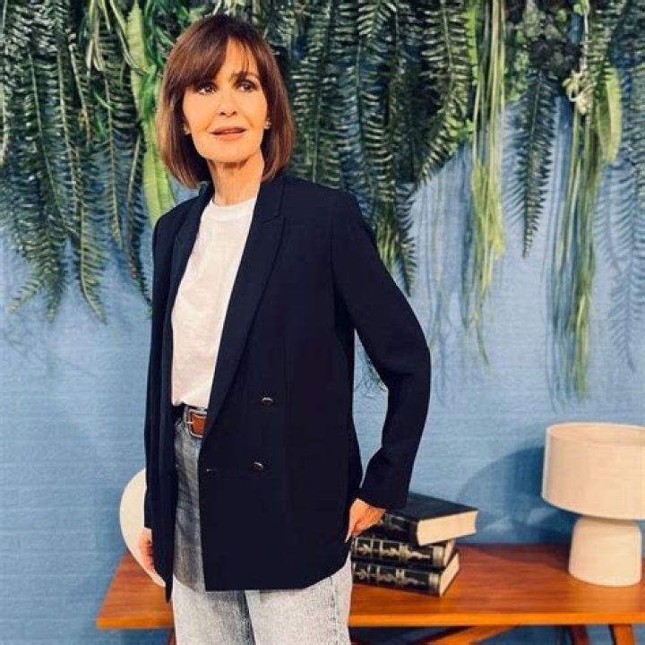 Fame | Katia Dandoulaki net worth and salary income estimation Apr, 2024