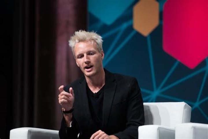 Fame | Olaf Carlson-Wee net worth and salary income estimation Jan, 2024