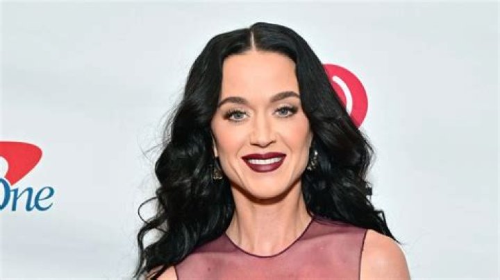 Fame | Penny Perry net worth and salary income estimation Apr, 2024