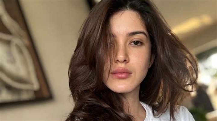 Fame | Shanaya Kapoor net worth and salary income estimation Jan, 2024
