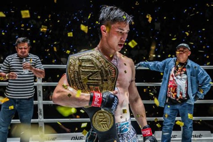 Fame | Tawanchai P.K.Saenchaimuaythaigym net worth and salary income estimation Apr, 2024