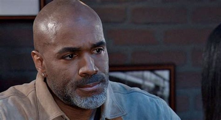 General Hospital Spoilers: Curtis Takes a Bullet to Protect Trina &ndash; Nurses Ball Ends with a Bang?