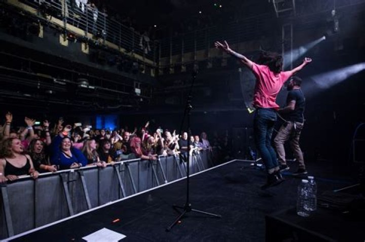 Gig Review: Alex Aiono At The O2 Academy 2 Islington