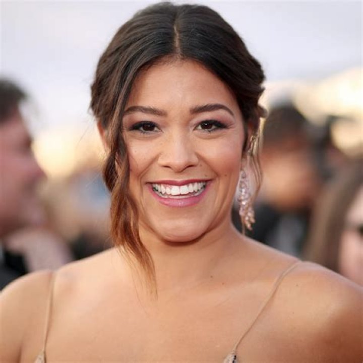 Gina Rodriguez Net Worth, Age, Height, Bio, Birthday, Wiki!
