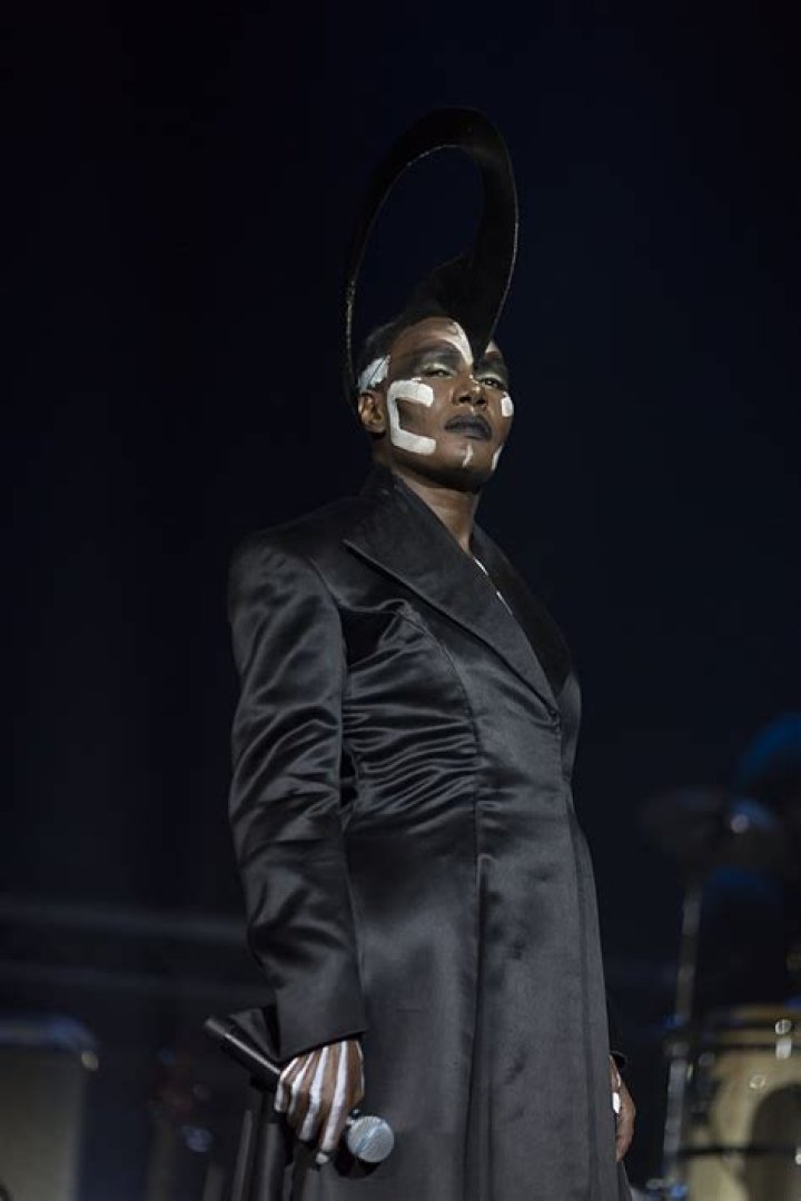 Grace Jones Taille