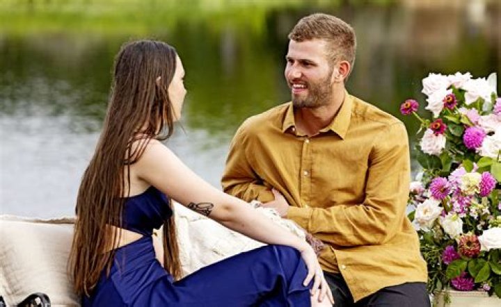 Farmer Wants a Wife Hayley Love Age, Height, Wikipedia, Husband Hayley Love husband