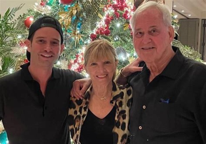 How much is Josh Flagg’s family worth?