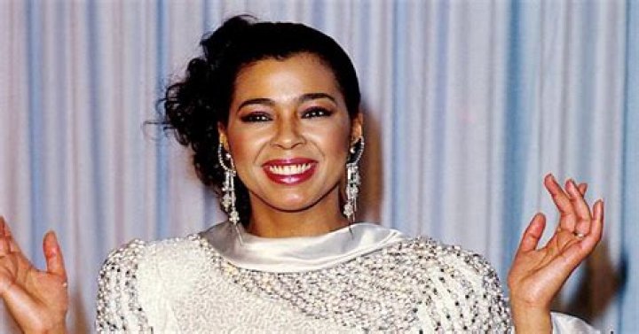 Irene Cara Net Worth: Children, Bio, Wiki, Age, Height, Husband, Parents, Family, and Married