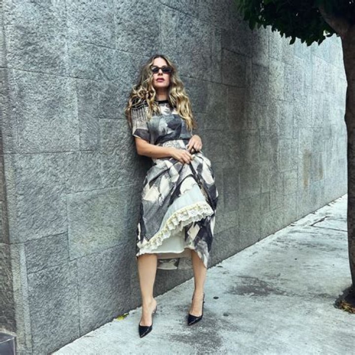 Issabela Camil Age, Wiki, biography, Net Worth, Husband, Parents: Who Is She Married To?