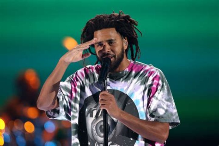 J. Cole Announces New Single 'Middle Child'