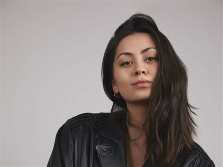 Jasmine Thompson returns with new single 'already there'
