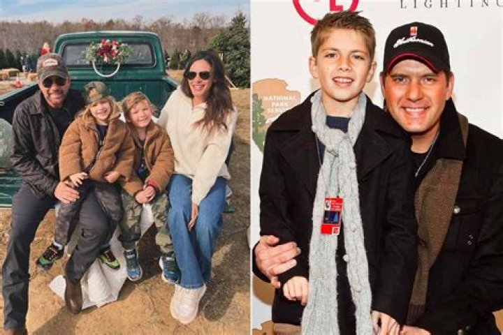 Jeffrey Atkins: Wife, net worth, tattoos, smoking & body facts