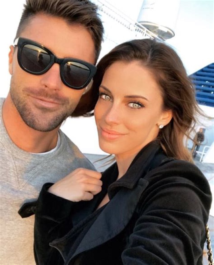Jessica Lowndes Dating, Boyfriend