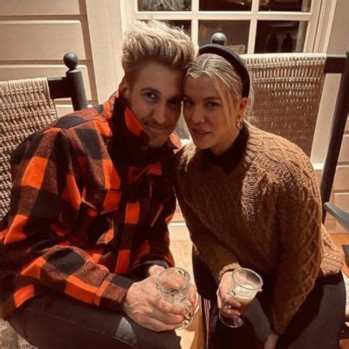 Johnny Costello- Age, Height, Net Worth, Girlfriend, Dating, Wiki