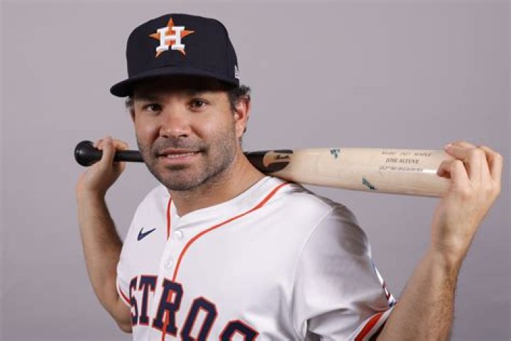 José Altuve Net Worth, Age, Height, Bio, Birthday, Wiki!