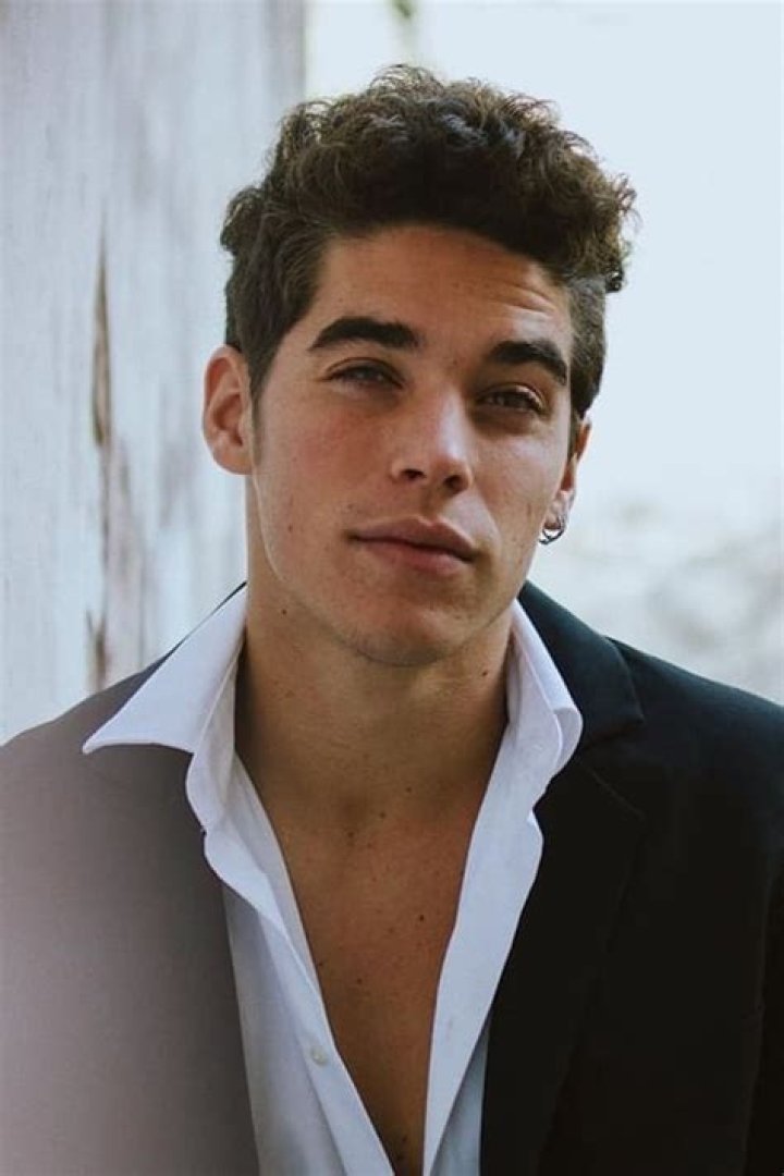 José Giménez Zapiola - Net Worth, Age, Height, Birthday, Bio, Wiki!