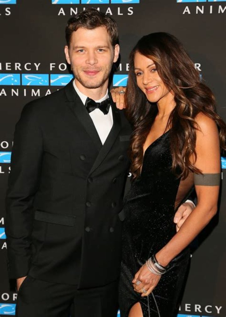 Joseph Morgan net worth, age, height, wife, girlfriend, kids, biography, wiki
