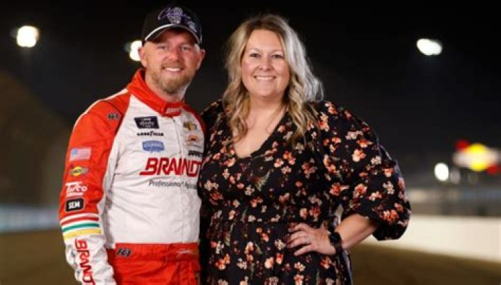 Justin Allgaier- Wiki, Age, Wife, Ethnicity, Net Worth, Height, Career
