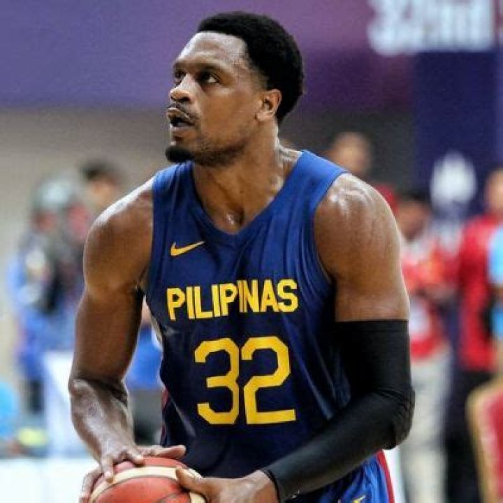 Justin Brownlee Wife: Who Is She Married To? Relationship Timeline
