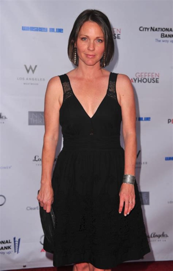 Kelli McCarty - Net Worth, Age, Height, Birthday, Bio, Wiki!