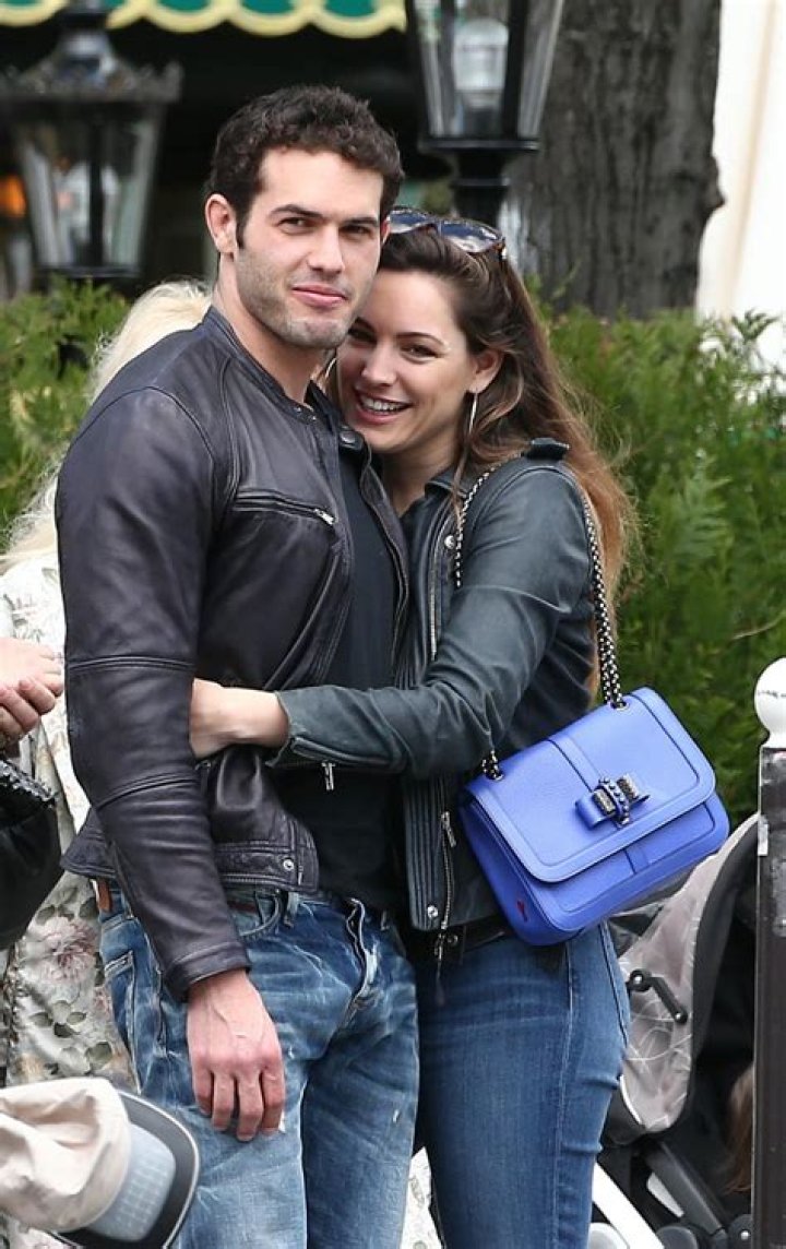 Kelly Brook’s Boyfriend: Who is Kelly Brook Dating?