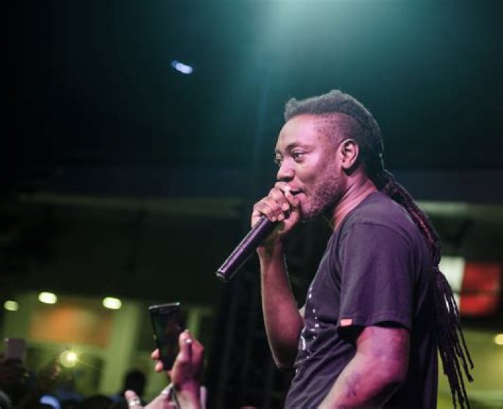 Kweku Smoke Biography: Cars, Net Worth, Age, Girlfriend, Wikipedia, Songs, Album, Parents