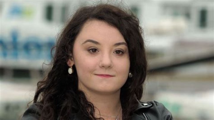 Laur&eacute;na Thellier Taille